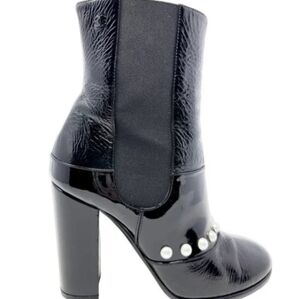 Women high heels and boots